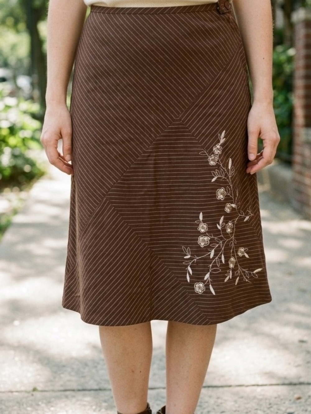 Vintage Sag Harbor Brown Pinstripe Embroidered Midi Skirt 10